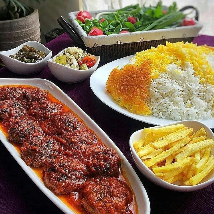 طرز تهیه کباب تابه ای با سس گوجه نرم و خوشمزه طرز تهیه کباب تابه ای با سس گوجه نرم و خوشمزه