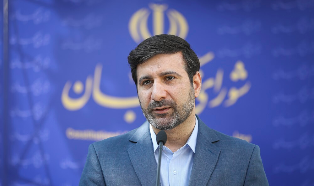 انتخاب فقهای شورا با رهبری است، به زودی اعلام می شود، از گمانه زنی خودداری شود انتخاب فقهای شورا با رهبری است، به زودی اعلام می شود، از گمانه زنی خودداری شود