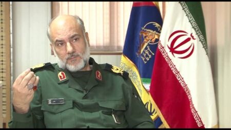 سردار حسن مشروعی فر فرمانده سپاه حفاظت ولی امر (عج) شد سردار حسن مشروعی فر فرمانده سپاه حفاظت ولی امر (عج) شد