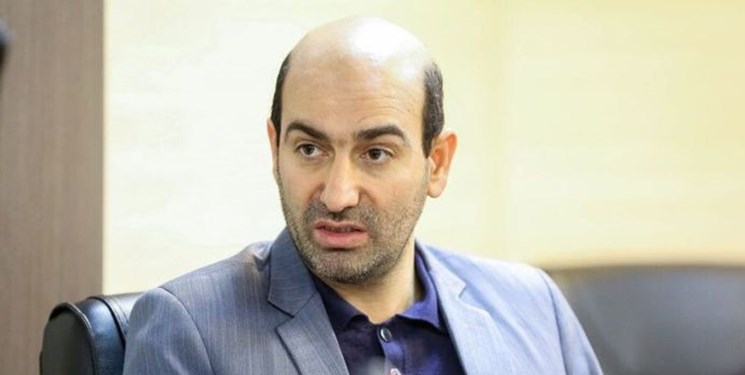 بعضی سوپر انقلابی های دهه ۶۰، به جای تقبیح با دشمن همراه شدند