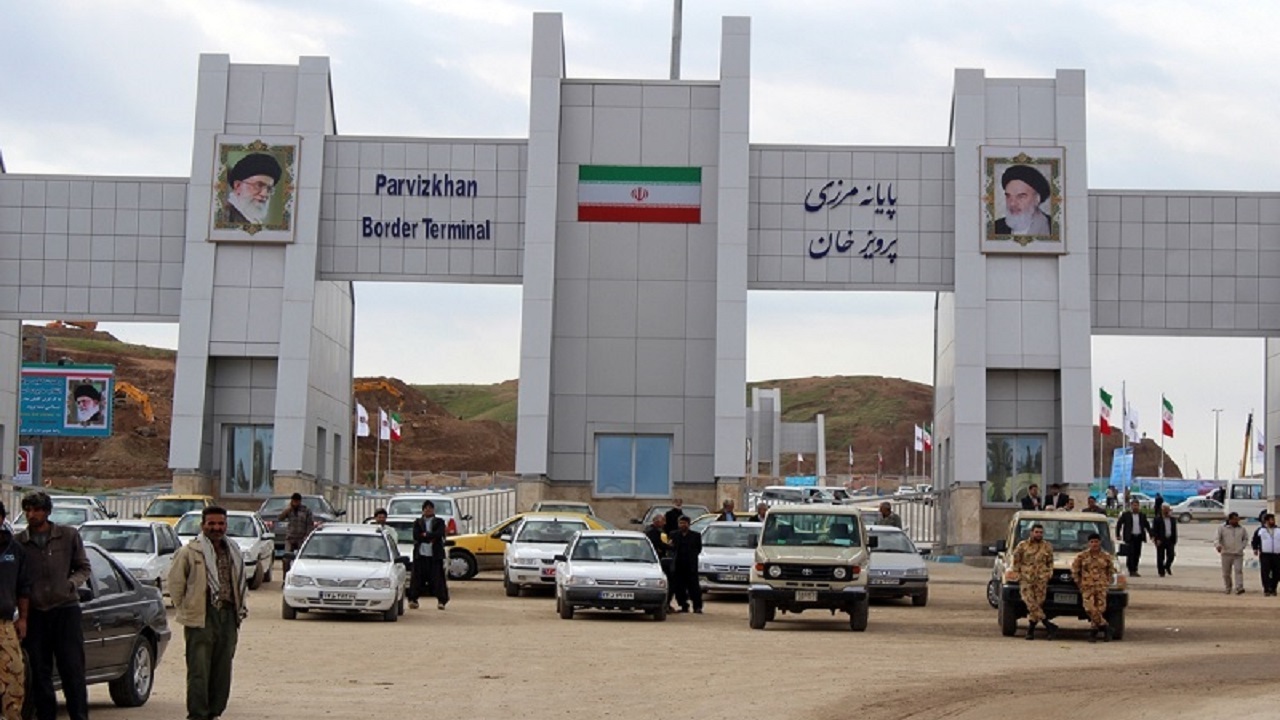 میهمان ناخوانده در قصر شیرین! میهمان ناخوانده در قصر شیرین!