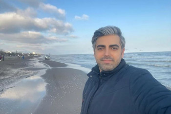 چهره جدید بازیگر خوش تیپ بچه مهندس در روز تولد همسرش! چهره جدید بازیگر خوش تیپ بچه مهندس در روز تولد همسرش!