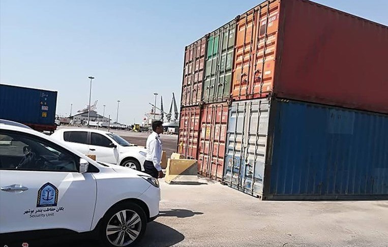 جاسازی ۴۰۰ هزار لیتر سوخت قاچاق در ۲۰ کانتینر جاسازی ۴۰۰ هزار لیتر سوخت قاچاق در ۲۰ کانتینر