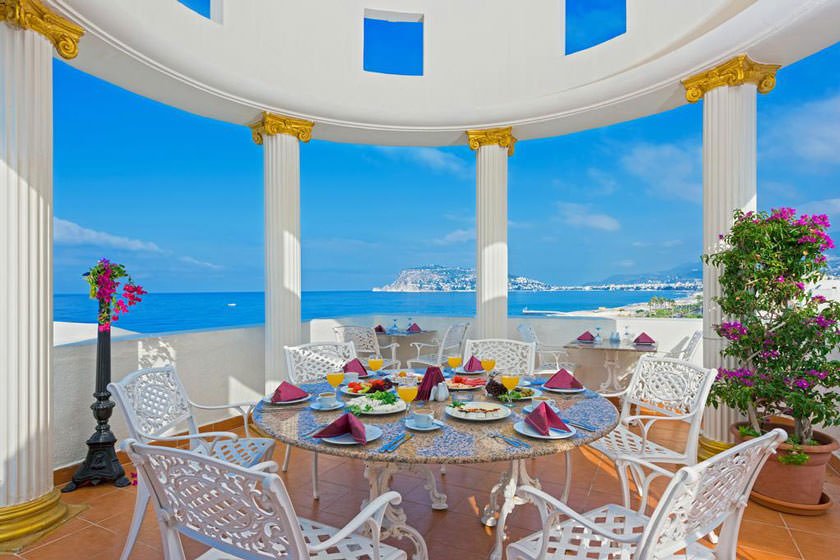 هزینه ۶ شب اقامت در آلانیا چقدر است؟ + جدول