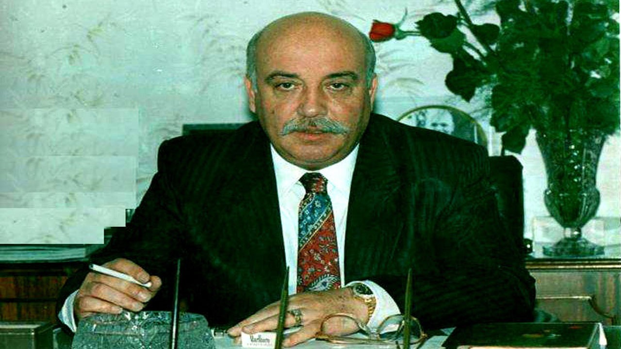شگردهای نخستین کلاهبردار بانکی ایران + تصاویر شگردهای نخستین کلاهبردار بانکی ایران + تصاویر