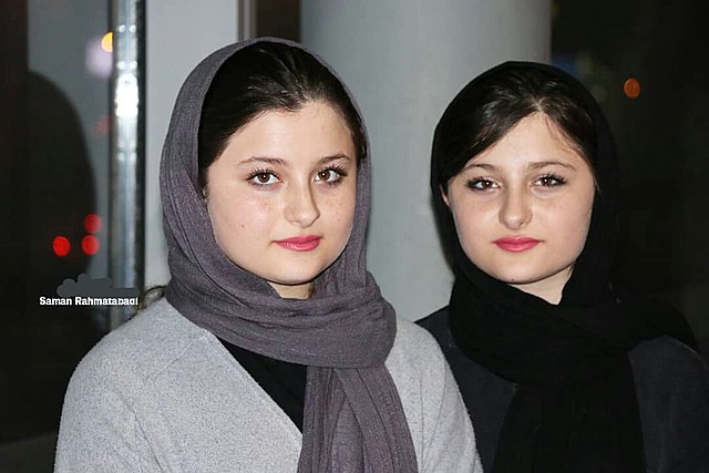 استایل خاص سارا فرقانی در جشن تولد ۱۸ سالگی + عکس استایل خاص سارا فرقانی در جشن تولد ۱۸ سالگی + عکس