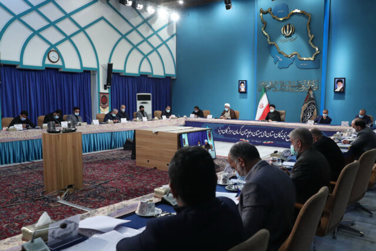 رییسی: دولت حسرت این را که به جای پرداختن به کار مردم گرفتار حاشیه شوند، به دل بدخواهان می‌ گذارد