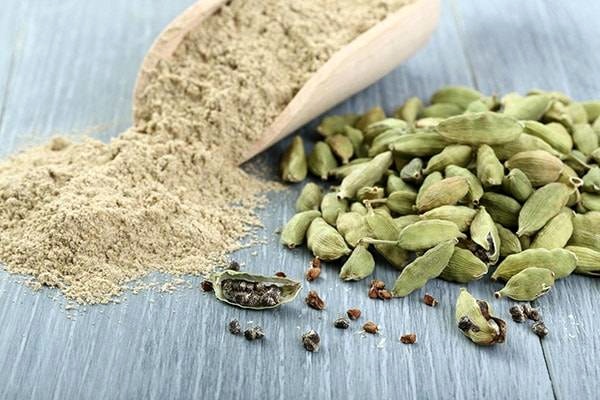 چگونه در خانه پودر هل درست کنیم؟ چگونه در خانه پودر هل درست کنیم؟