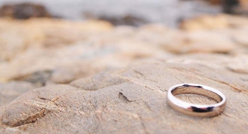 حلقه طلایی که بعد از ۴۳ سال پیدا شد + عکس