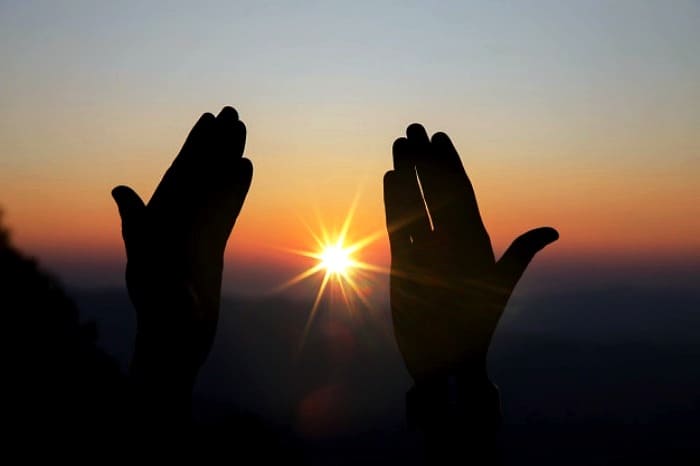 اذان ظهر به افق تهران دوشنبه هفدهم مرداد ۱۴۰۱