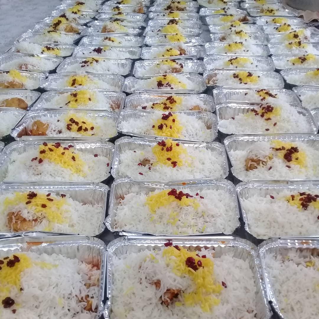 صف نذری در قلب تورنتو + عکس