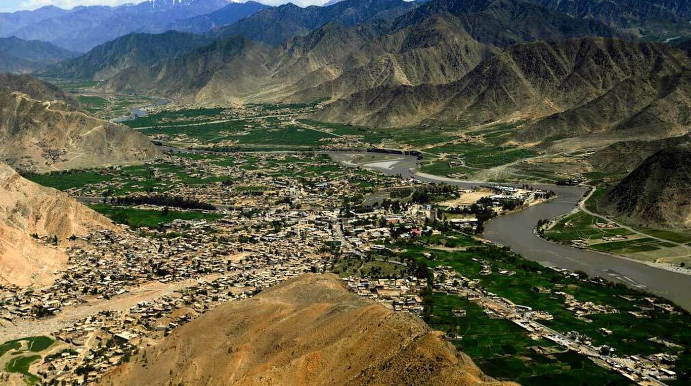 ماجرای مرموز مسمومیت اهالی یک روستا در همدان و مرگ دختر جوان چه بود؟ ماجرای مرموز مسمومیت اهالی یک روستا در همدان و مرگ دختر جوان چه بود؟