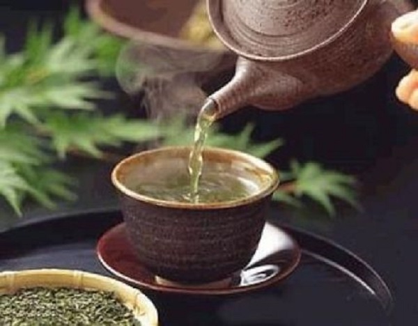 هشدار؛ این چای گیاهی را نخورید / خطر ابتلا به سرطان دهان زیاد می شود هشدار؛ این چای گیاهی را نخورید / خطر ابتلا به سرطان دهان زیاد می شود