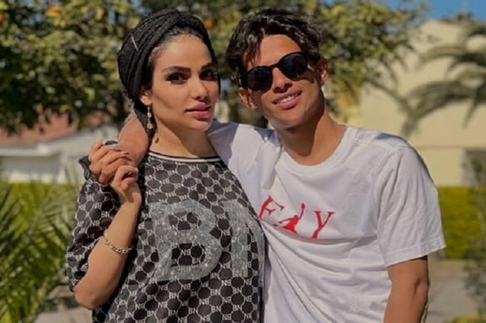 جشن سالگرد عقد بازیگر معروف زن / عکس جدید مهدی قائدی و همسرش در ایران