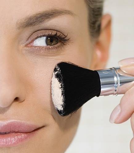 عاقبت خانم هایی که آرایش می کنند