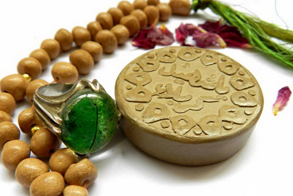 راز سجده زیارت عاشورا و احکام آن راز سجده زیارت عاشورا و احکام آن