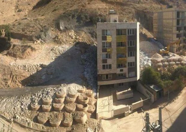 تخلیه برخی از منازل در بلوار جمهوری تخلیه برخی از منازل در بلوار جمهوری