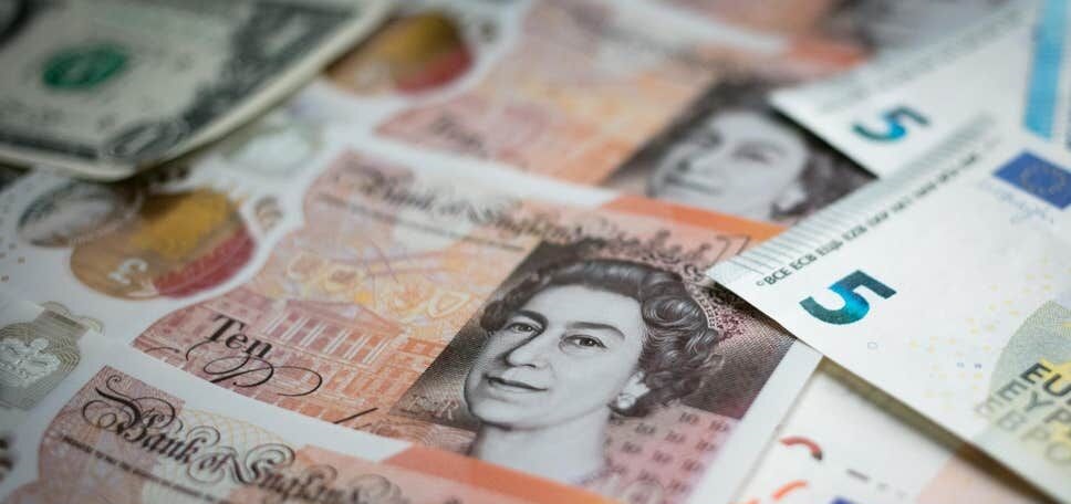 قیمت پوند در بازار آزاد امروز ۱۰ شهریور ماه ۱۴۰۱