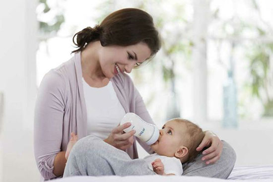 چجوری بی دردسر کودک از شیر بگیریم؟ چجوری بی دردسر کودک از شیر بگیریم؟