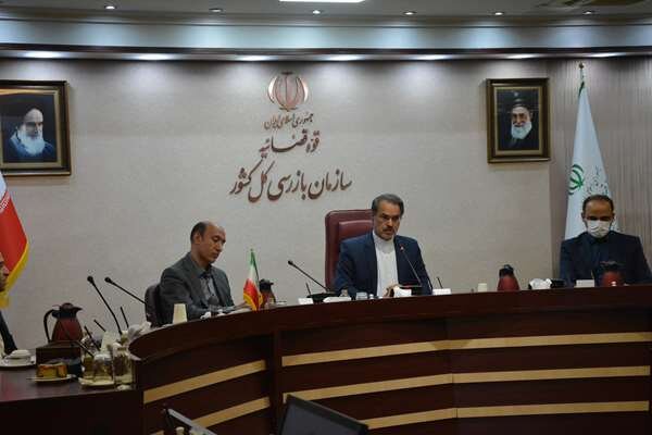 دست صاحبان نفوذ را از صنعت نفت کوتاه کنید دست صاحبان نفوذ را از صنعت نفت کوتاه کنید