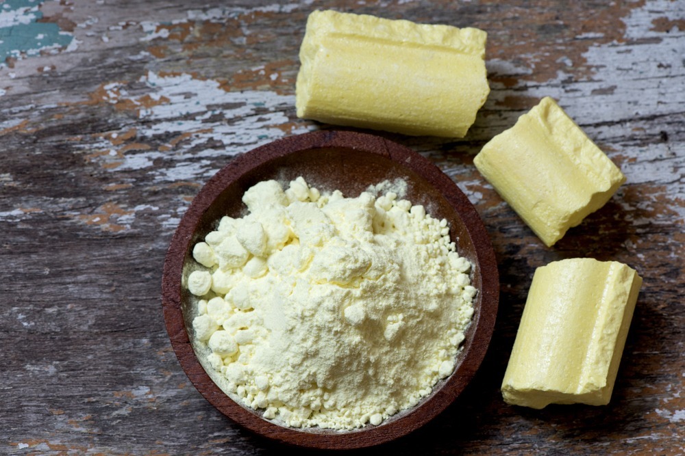 معجزه گوگرد برای مبارزه با آکنه و اسکار‌های به جای مانده