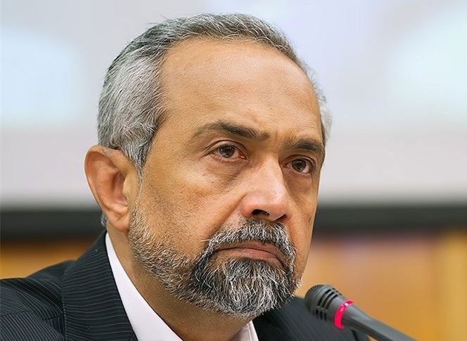 قرار نبود نرخ ارز روی ۴۲۰۰ تومان فریز شود / دولت یازدهم اقتصاد ایران را نجات داد قرار نبود نرخ ارز روی ۴۲۰۰ تومان فریز شود / دولت یازدهم اقتصاد ایران را نجات داد