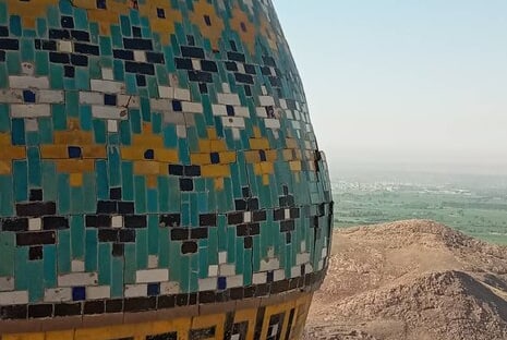 آسیب دوباره به یک اثر تاریخی کشور / گنبد بقعه بی بی شهربانو ترک خورد + عکس آسیب دوباره به یک اثر تاریخی کشور / گنبد بقعه بی بی شهربانو ترک خورد + عکس