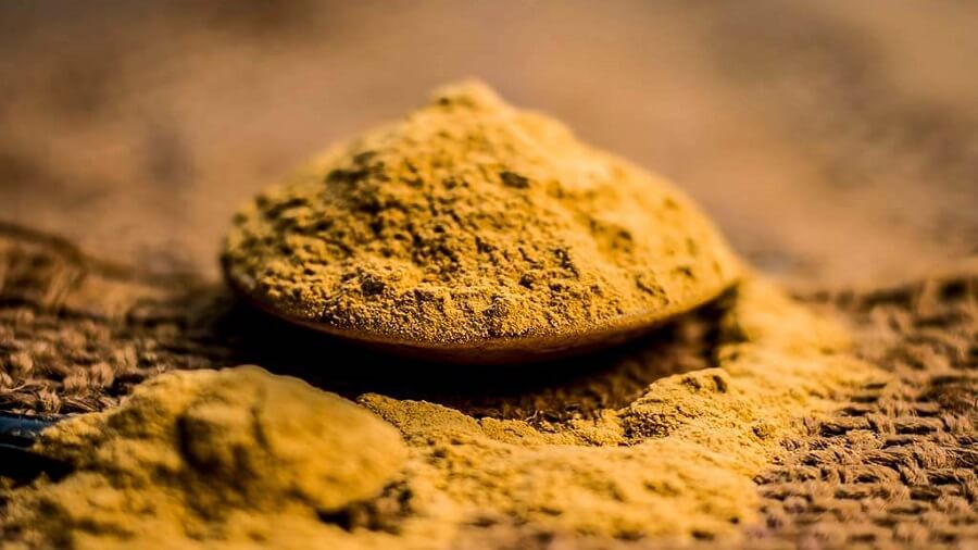 مولتانی میتی چیست؟ / با این ماده ارزان و مفید برای پوستتان آشنا شوید