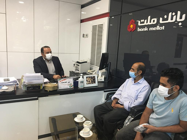 برپایی میز خدمت در شعب بانک ملت در سراسر کشور برپایی میز خدمت در شعب بانک ملت در سراسر کشور