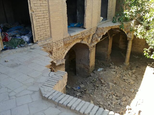 کاروانسرای قاجاری فرو ریخت!