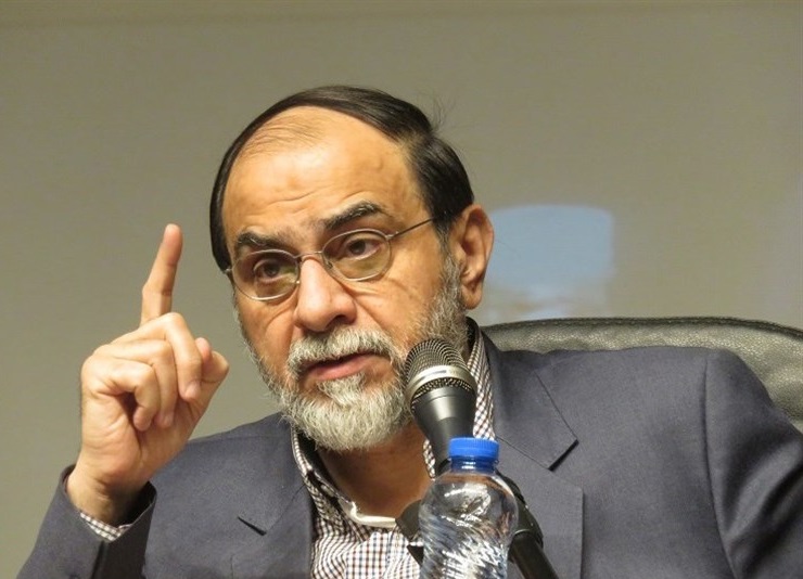 رحیم پور ازغدی: رسانه ها در حال تخریب انقلاب هستند. اساتید بسیجی باید کتاب منتشر کنند