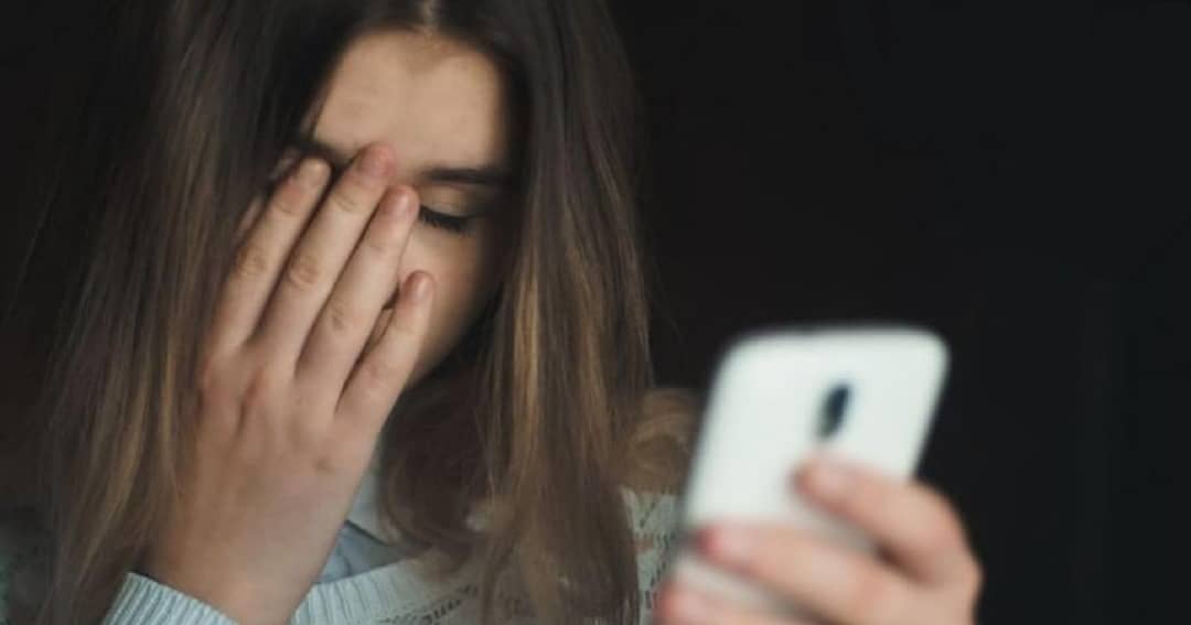 علت و علائم تلفن هراسی چیست؟