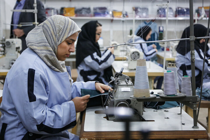 وام بدون ضامن زنان سرپرست خانوار به چه کسانی تعلق می گیرد؟