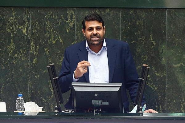 عضو هیات رییسه مجلس: دولت نامه‌ معرفی زاهدی وفا را پس نگرفته است