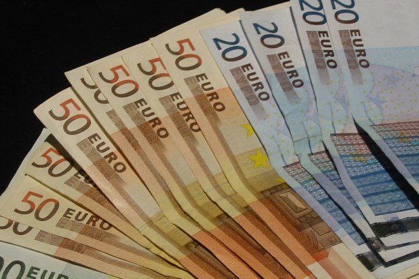 قیمت یورو امروز ۲۴ شهریور ماه ۱۴۰۱ قیمت یورو امروز ۲۴ شهریور ماه ۱۴۰۱