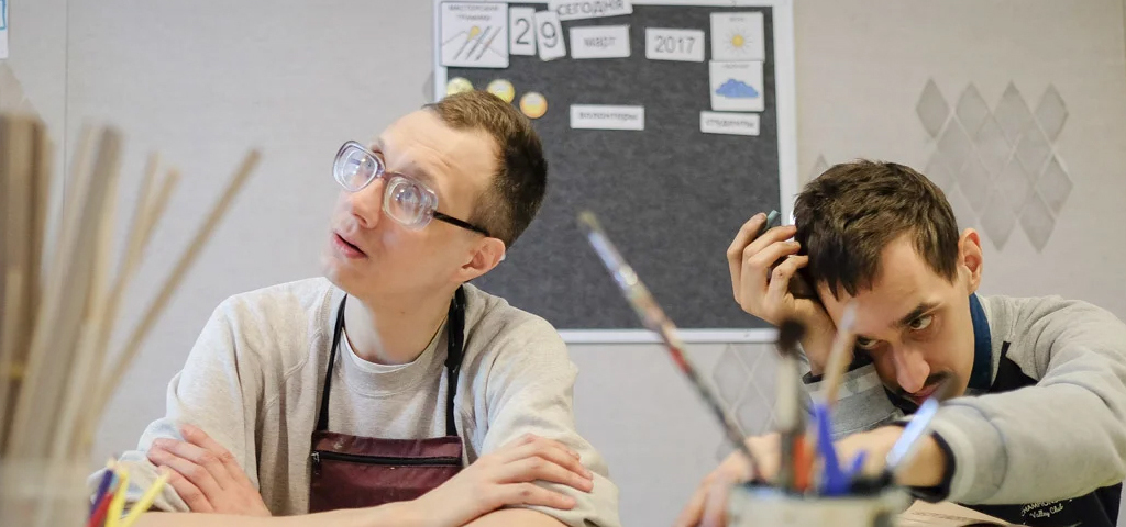 می دانستید اوتیسم در بزرگسالی هم وجود دارد؟ + علائم و نشانه ها