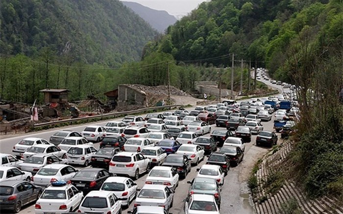 ترافیک سنگین در محورهای شمالی ترافیک سنگین در محورهای شمالی