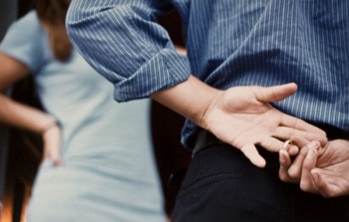 متولدین کدوم ماه بیشتر خیانت می کنن؟ متولدین کدوم ماه بیشتر خیانت می کنن؟
