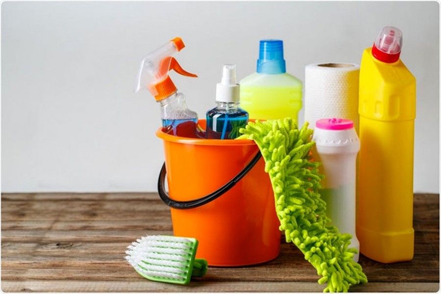 اگر وایتکس روی پوستمان ریخت چه کنیم؟ اگر وایتکس روی پوستمان ریخت چه کنیم؟