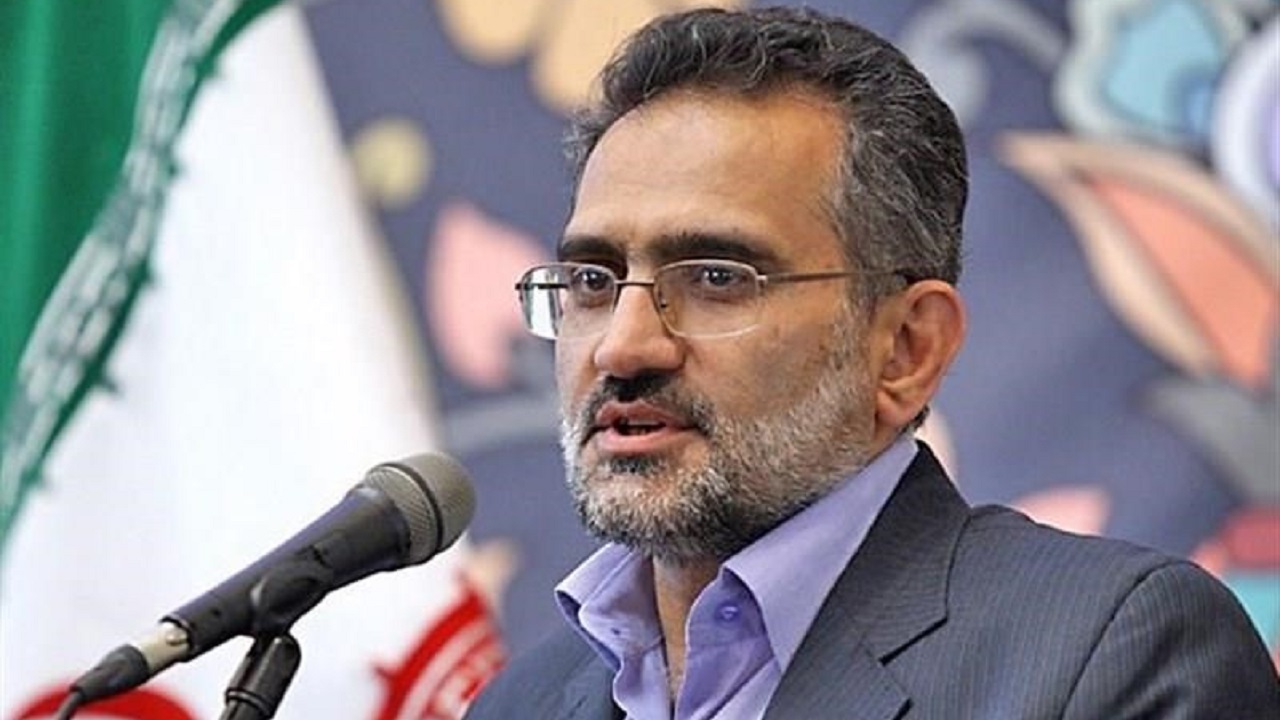 معاون پارلمانی رییس جمهور: رستم قاسمی کار خود را ادامه می دهد معاون پارلمانی رییس جمهور: رستم قاسمی کار خود را ادامه می دهد