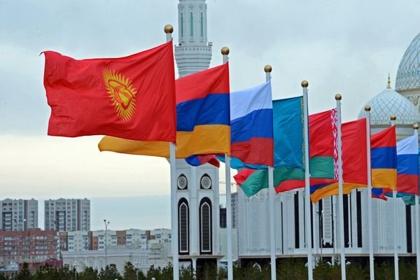 حجم تجارت ایران و اوراسیا به ۵ میلیارد دلار رسید حجم تجارت ایران و اوراسیا به ۵ میلیارد دلار رسید