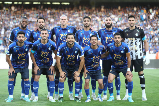 گلر استقلال: بعضی حواشی خنده دار است!