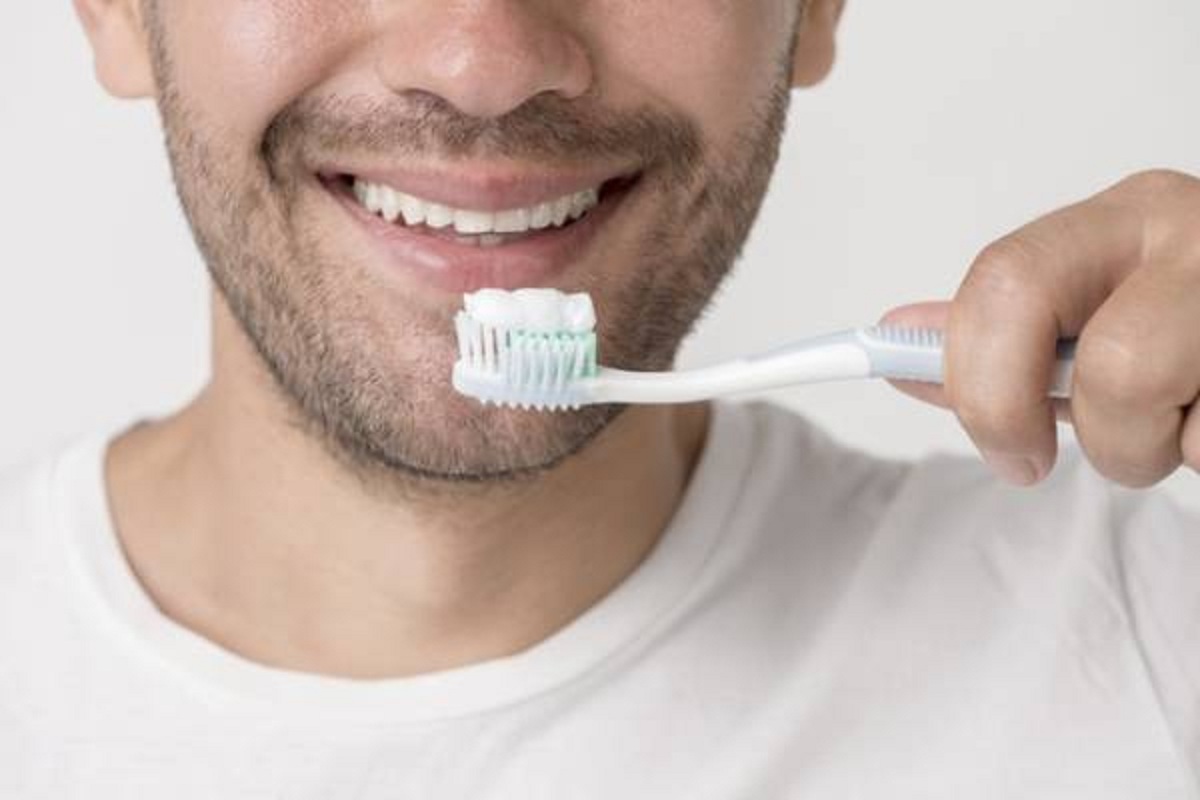 تعویض مسواک چقدر اهمیت دارد؟ تعویض مسواک چقدر اهمیت دارد؟
