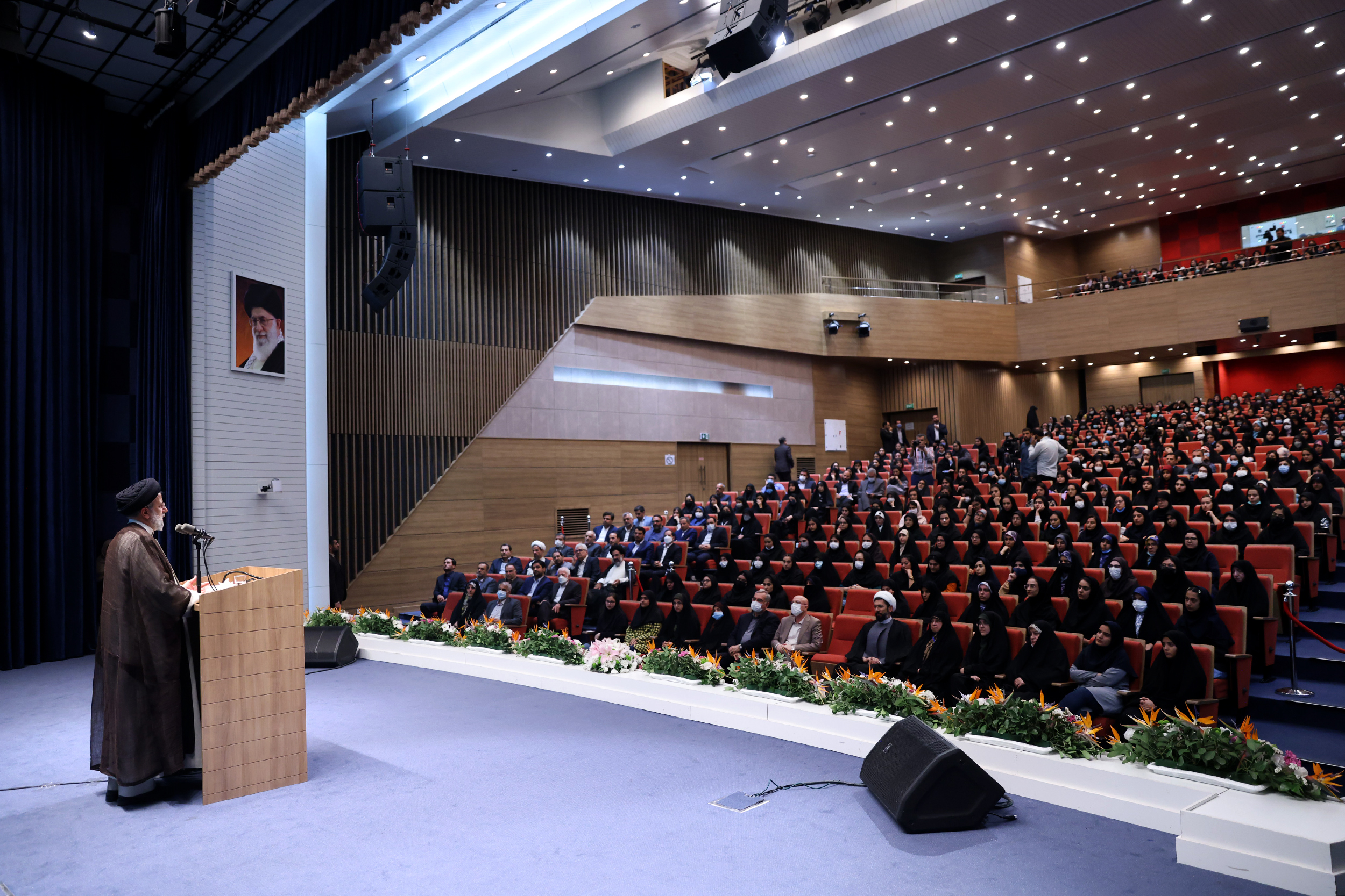 رییسی: دشمن تصور کرده در ظرف دانشگاه می تواند به امیال پلیدش برسد / دانشجو و اساتید دشمن را ناکام خواهند گذاشت