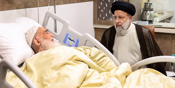 عیادت رییس جمهور از آیت الله نوری همدانی عیادت رییس جمهور از آیت الله نوری همدانی