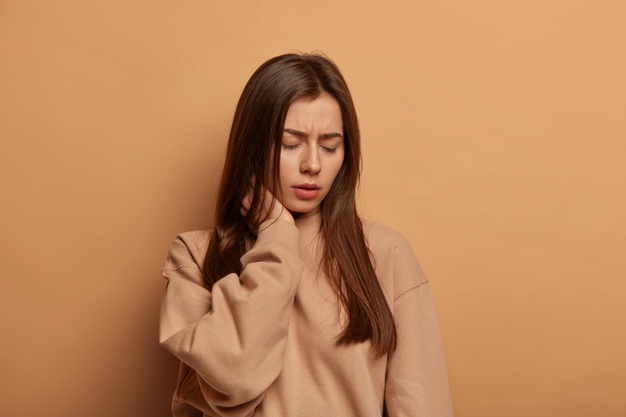 چرا احساس می کنیم عضلاتمان می سوزد و می خارد؟