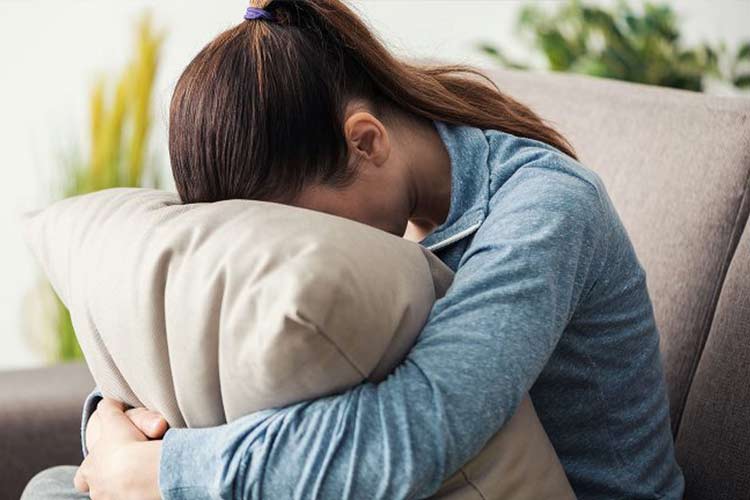چرا زنا بیشتر از مردا دچار اضطراب می شن؟ چرا زنا بیشتر از مردا دچار اضطراب می شن؟
