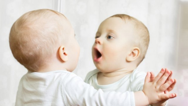 برای باز شدن زبان کودکمان چه کنیم؟ برای باز شدن زبان کودکمان چه کنیم؟