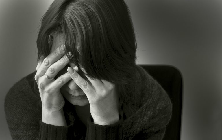 مهم ترین نشانه افسردگی چیست؟ مهم ترین نشانه افسردگی چیست؟