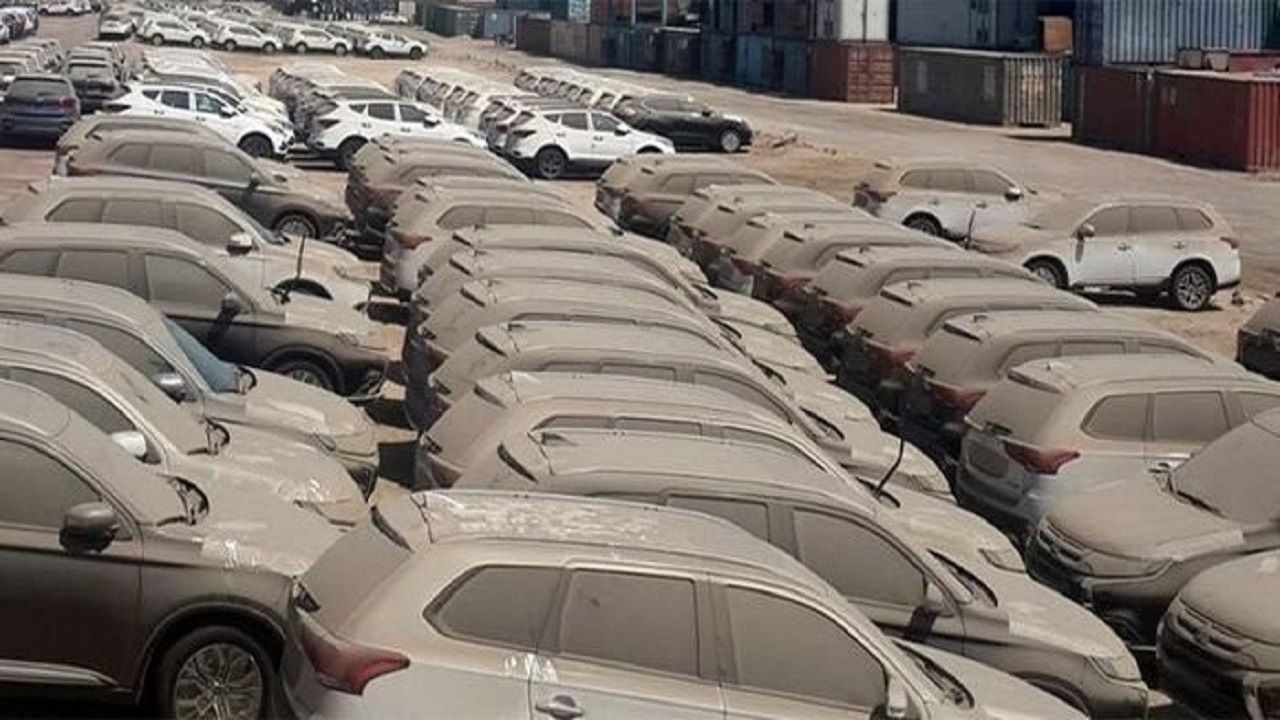 فردا واردکنندگان در مزایده خودروهای متروکه ویراژ می دهند فردا واردکنندگان در مزایده خودروهای متروکه ویراژ می دهند